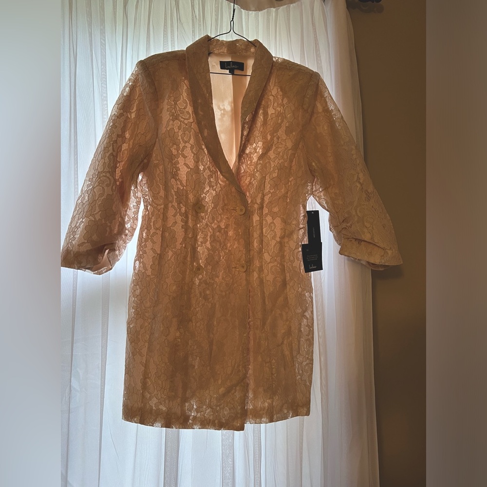 Lulus never worn blazer dress. Perfect for those in their Bride era